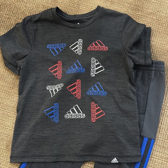 Boys Adidas Jogger Pants & Shirt Set - Picture 2 of 5